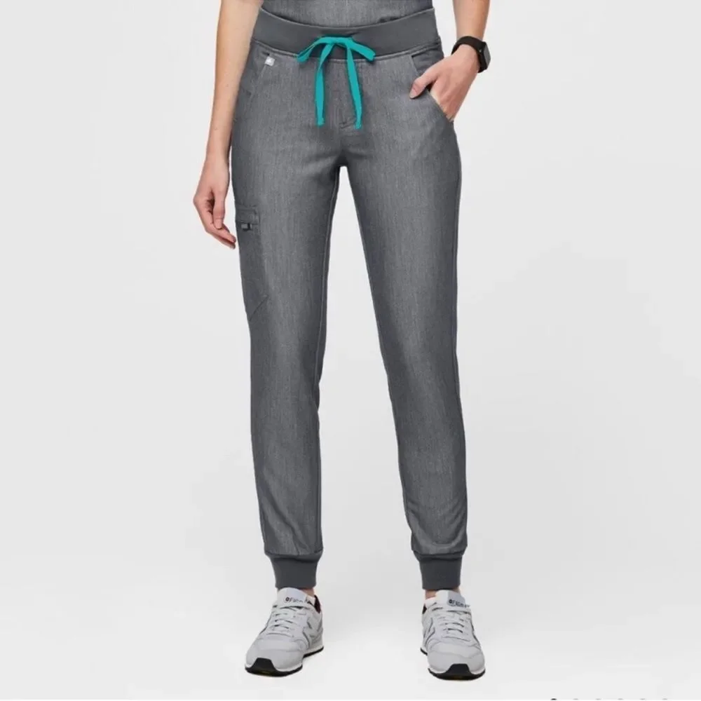 Figs Technical Collection Zamora Jogger Scrub Pants in Graphite Grey Size XS