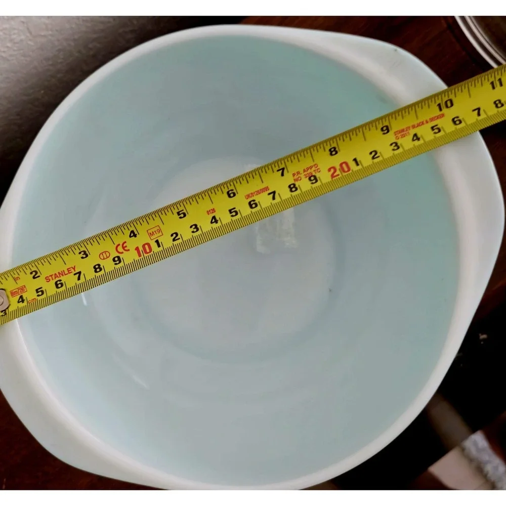 Pyrex vintage #024