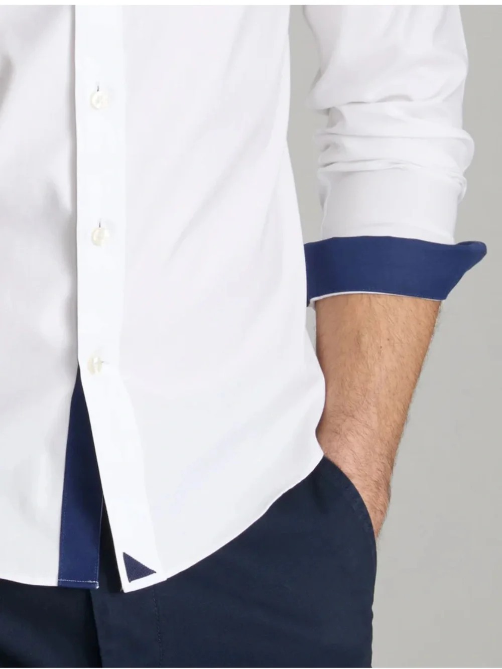 UNTUCKit Las Cases Wrinkle Free Slim Fit Button Down Shirt White Blue