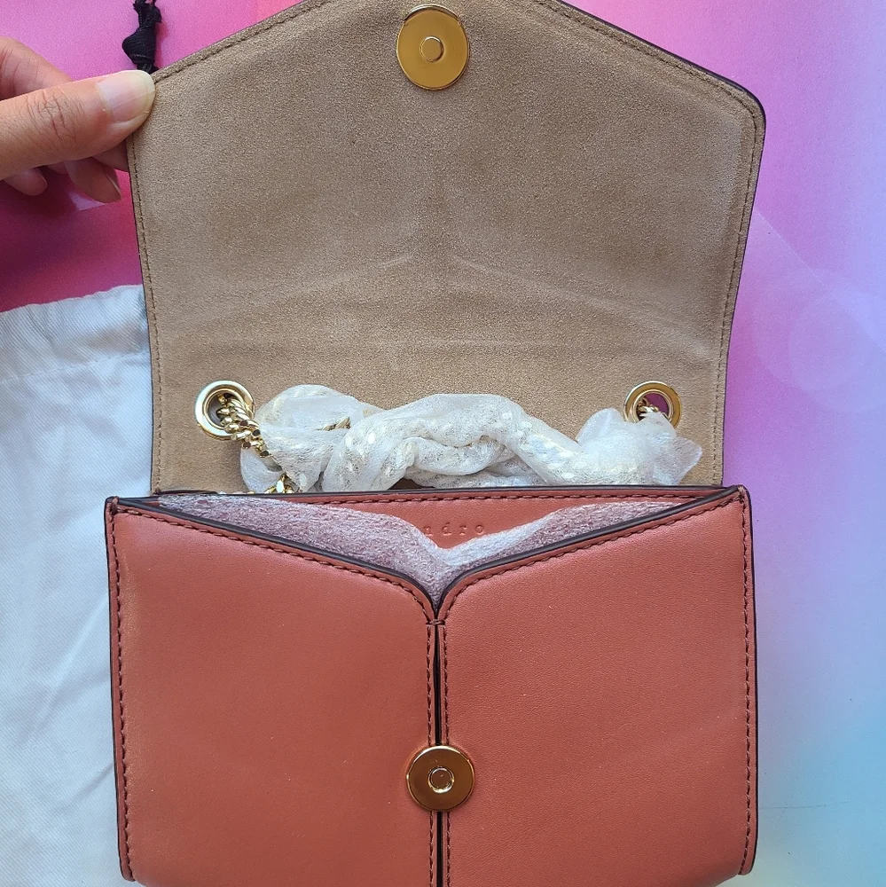 Sandro Paris outs item original