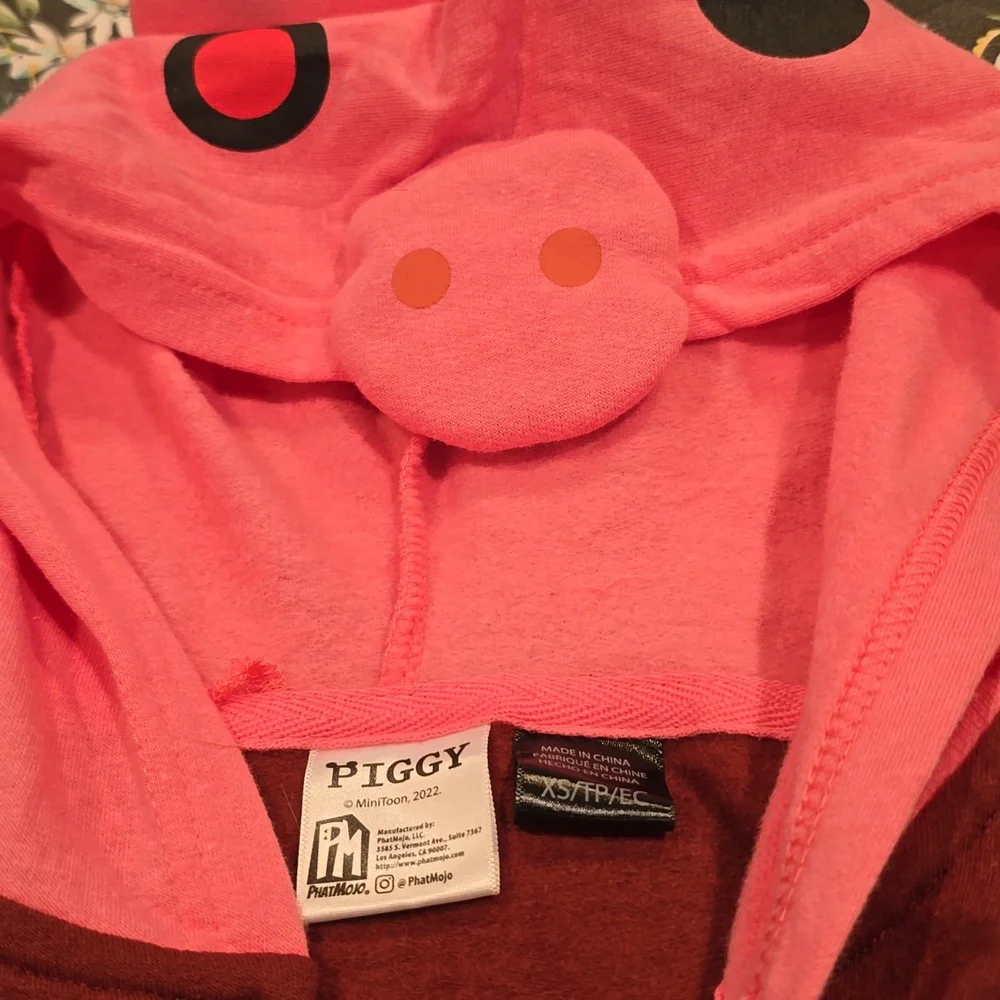 ❤️10/$40 New Piggy Pink and Brown Hoodie