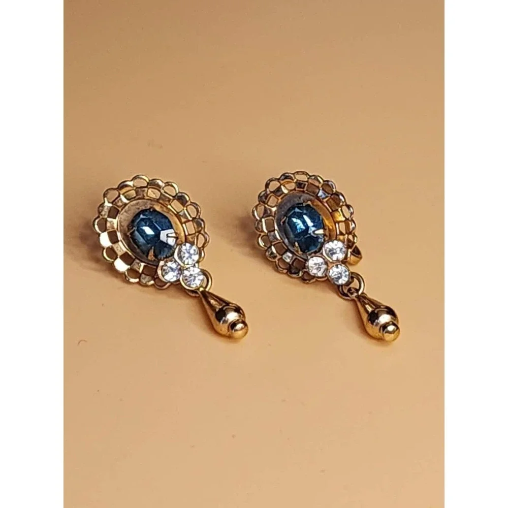 80+ Yr Old Antique CORO Blue Green Dangle Teardrop Gold Tone Screwback Earrings