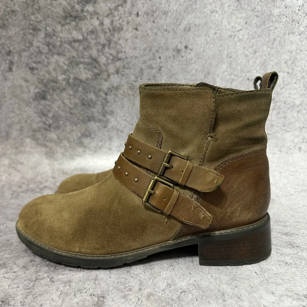Clarks please see