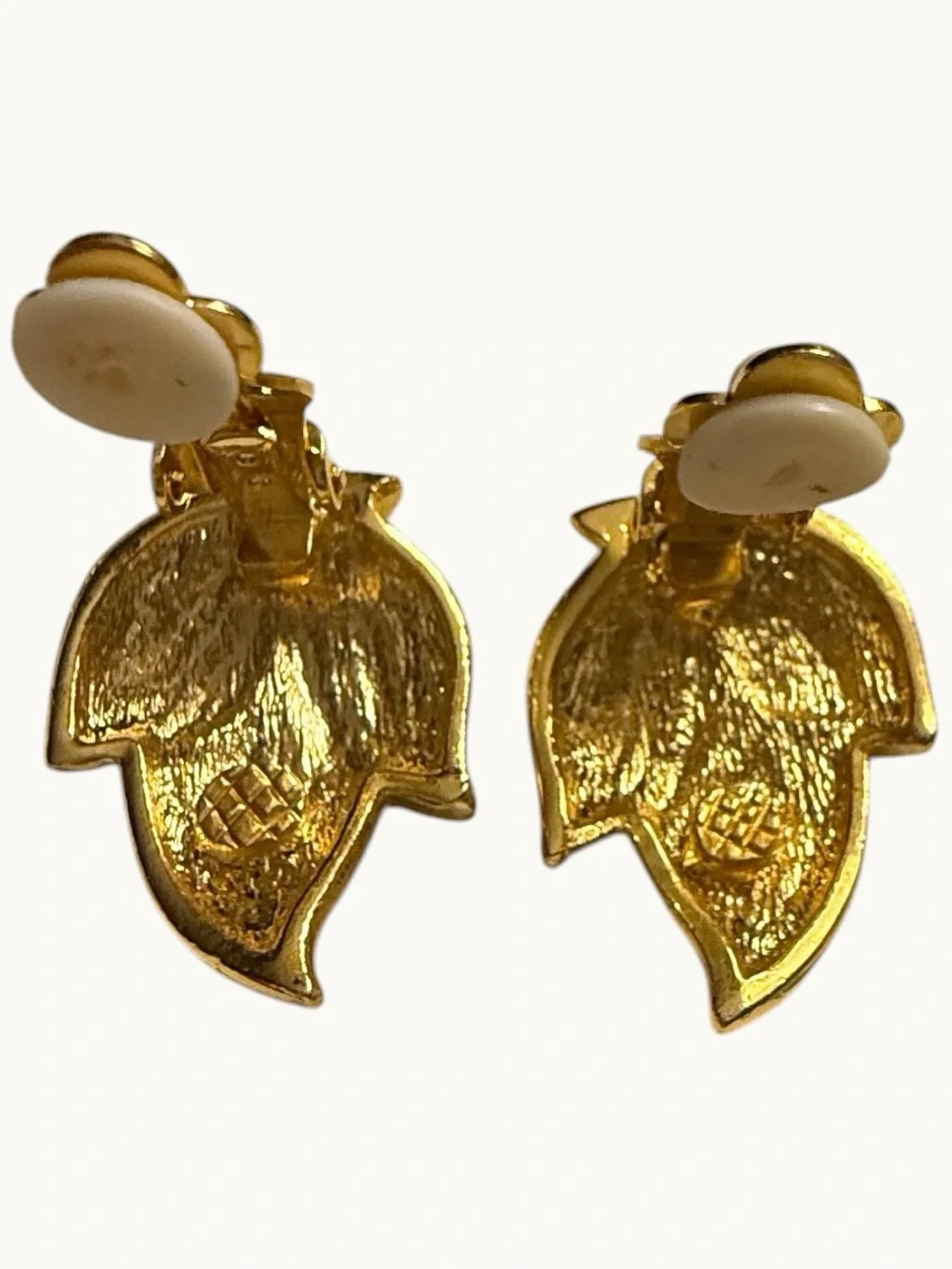 N/A gold tone