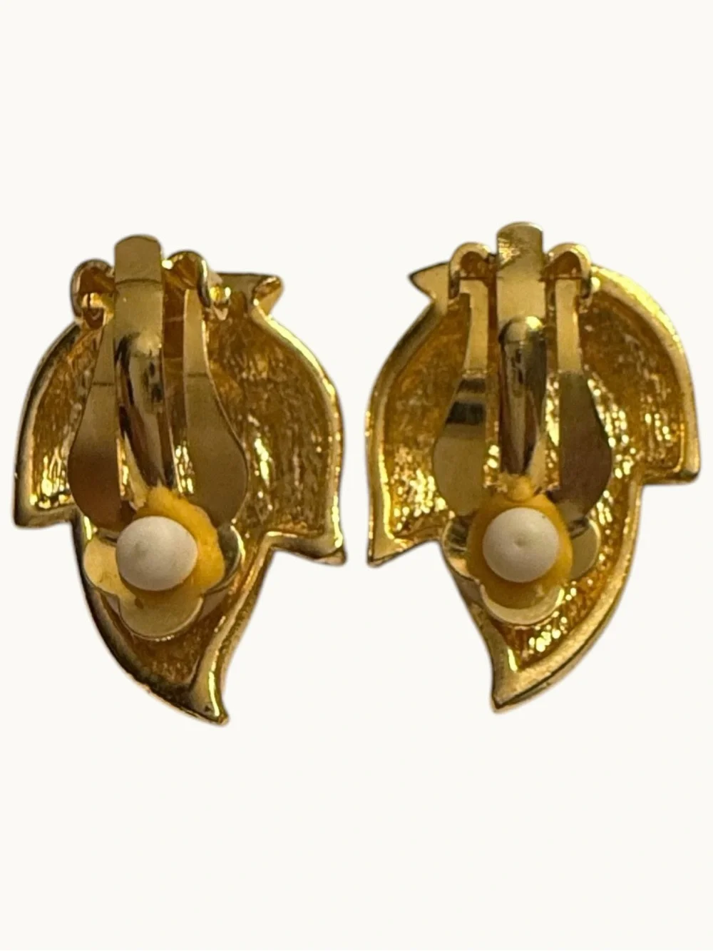 N/A gold tone