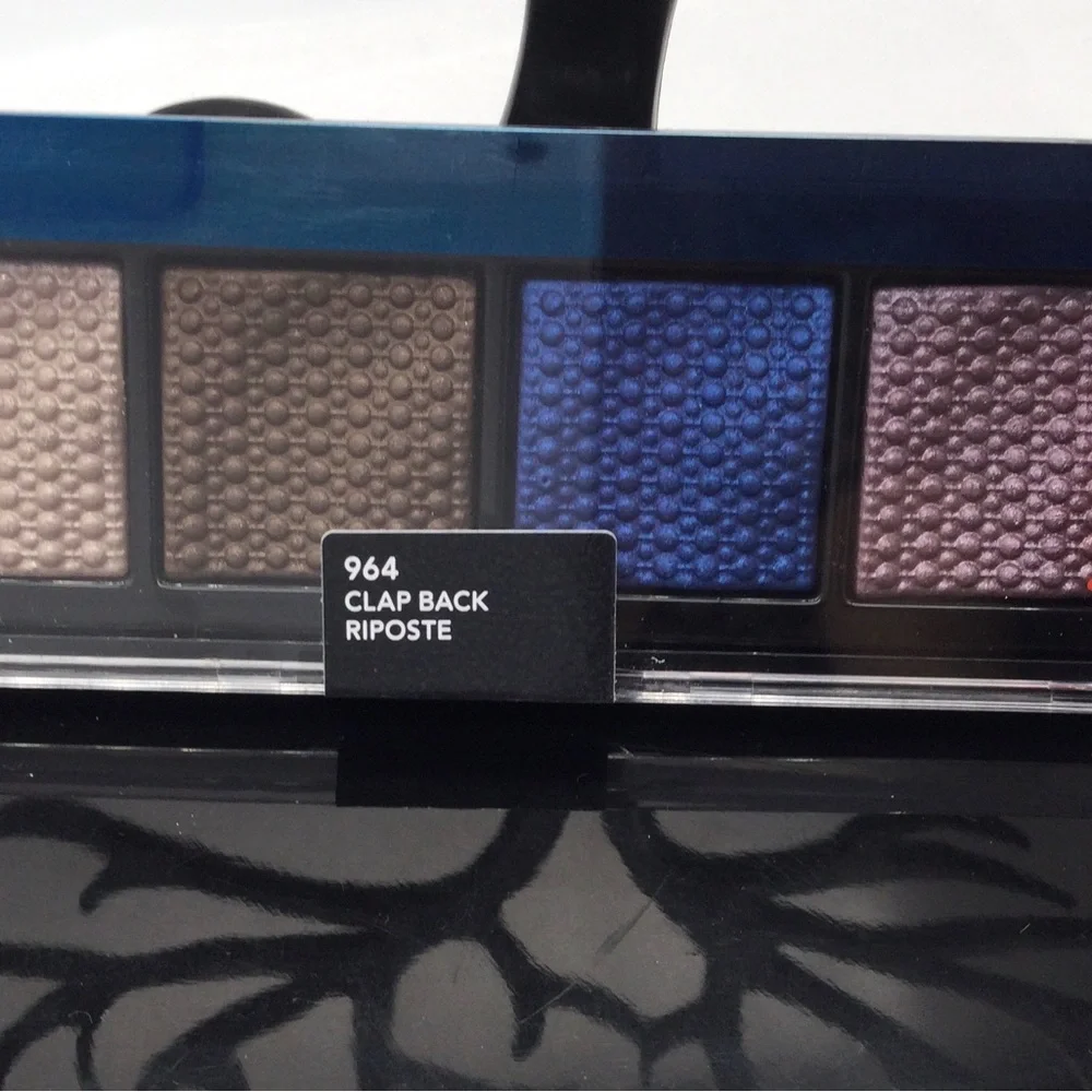 Revlon vibrant palette
