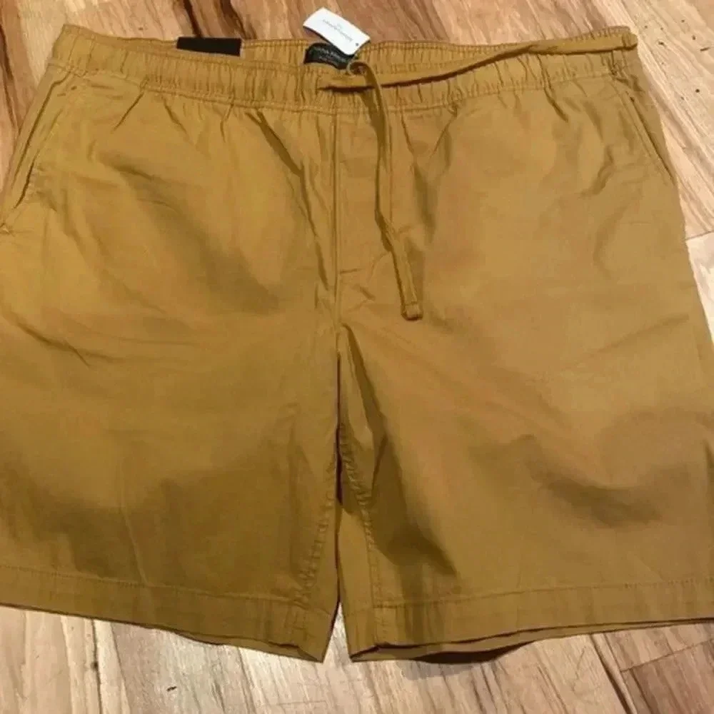 Banana Republic factory 8.5