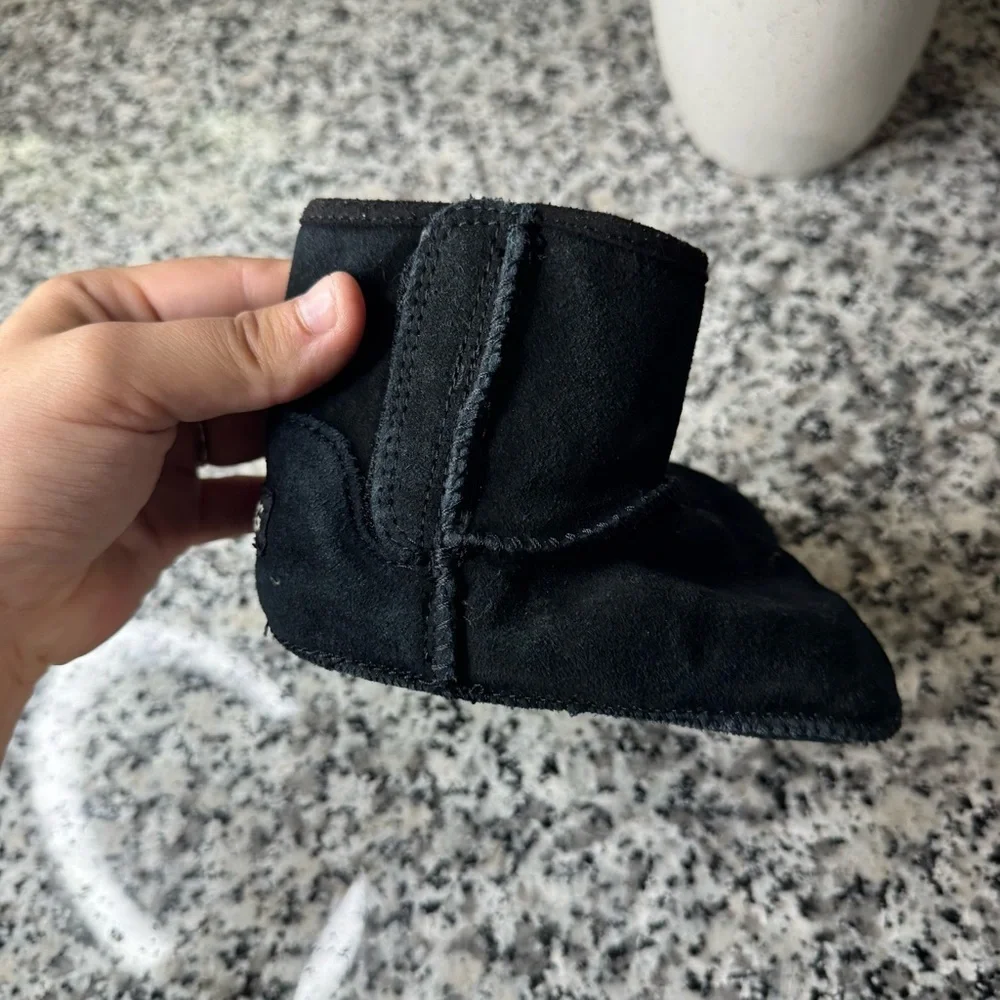UGG full easier unisex