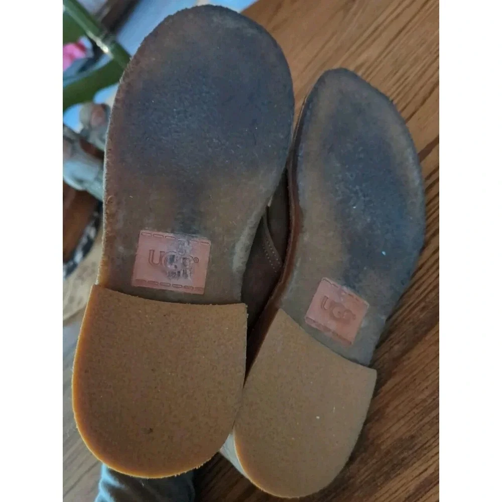 UGG chestnut brown