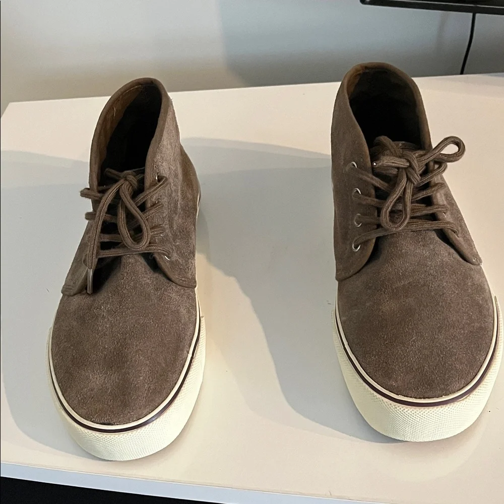 American Eagle Outfitters Suede Tan Chukka‎ Boot Sneakers Lace Up Ankle High