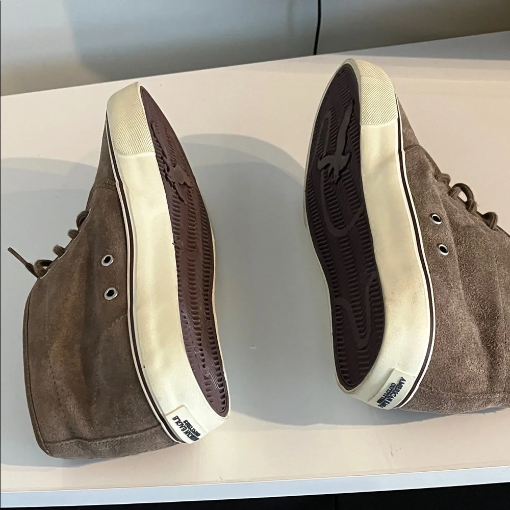 American Eagle Outfitters classic suede