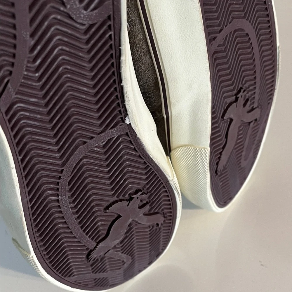 American Eagle Outfitters classic suede