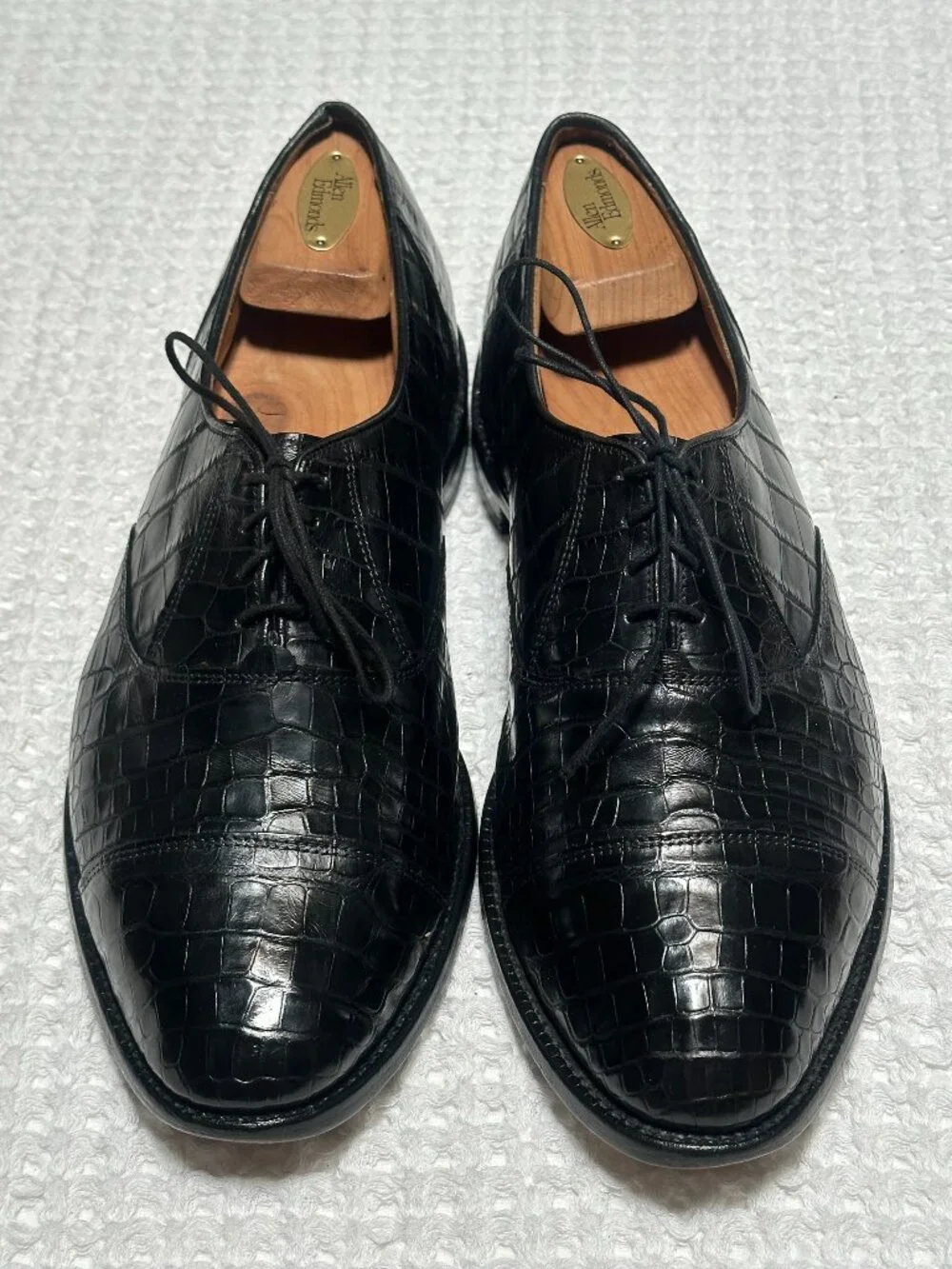 Allen Edmonds Special Addition Authentic Alligator Dress Shoes