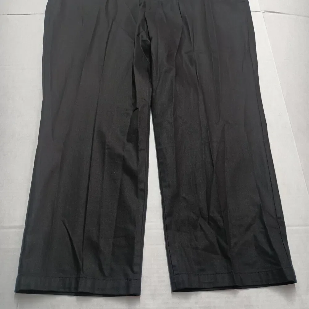 Dockers Signature Khakis Men's 48x29 Black Straight‎ Leg Stretch Classic Fit