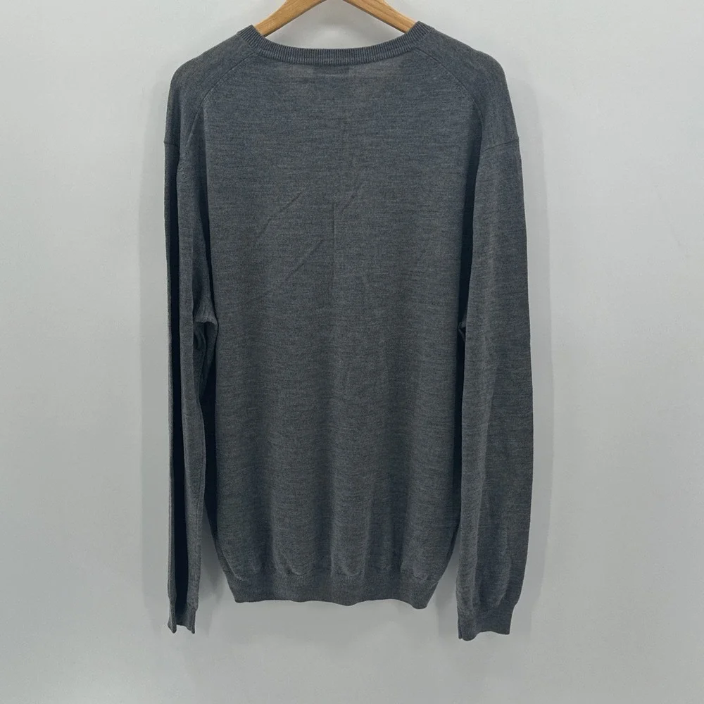 Joseph Abboud this item