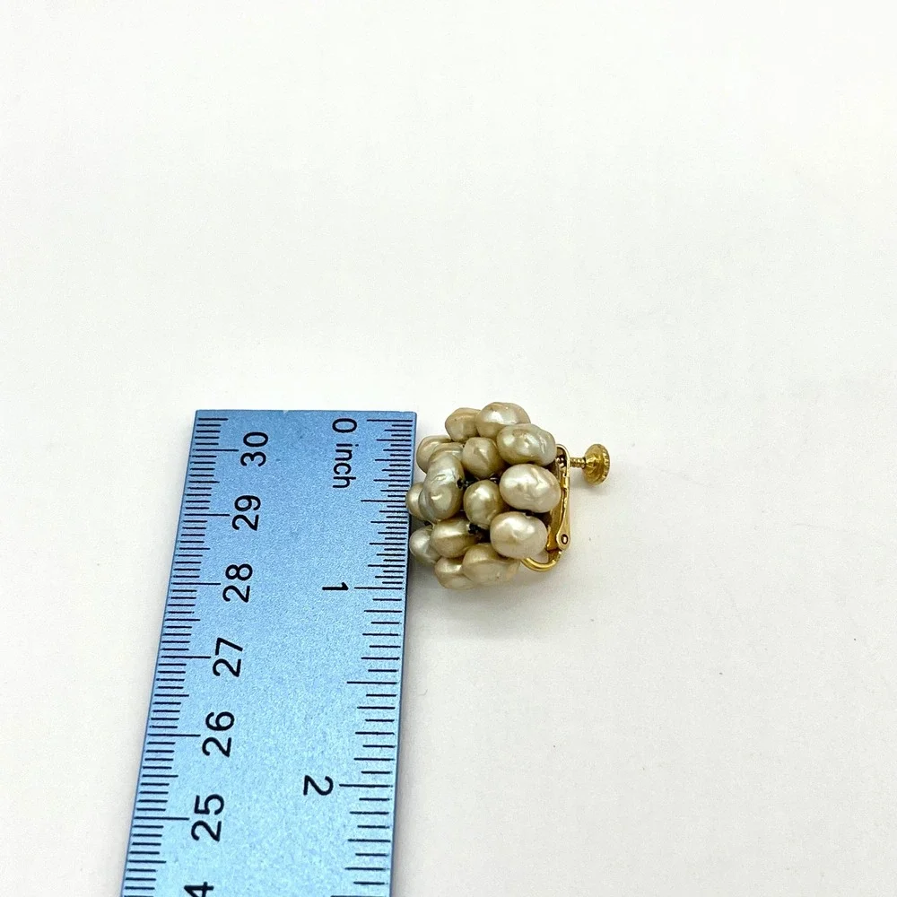 Vintage Faux Pearl Cluster Earrings Gold‎ Tone Clip On