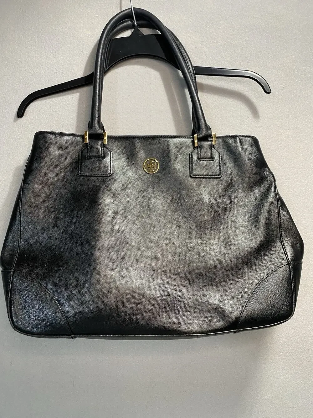 Tory Burch Robinson East West Zip Tote Black Saffiano Leather Gold Trim