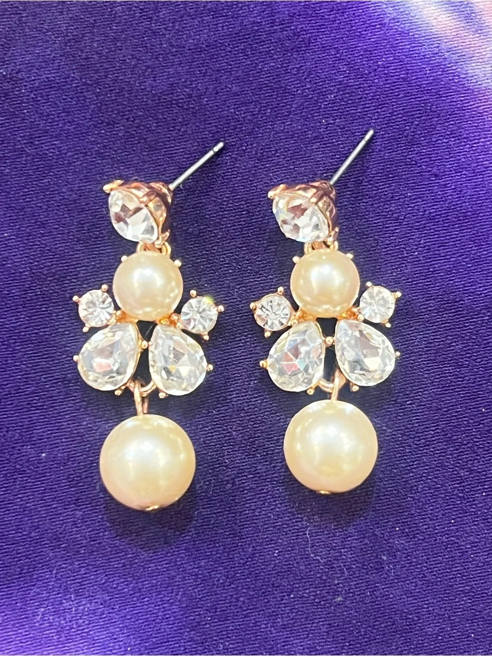 N/A elegant gold
