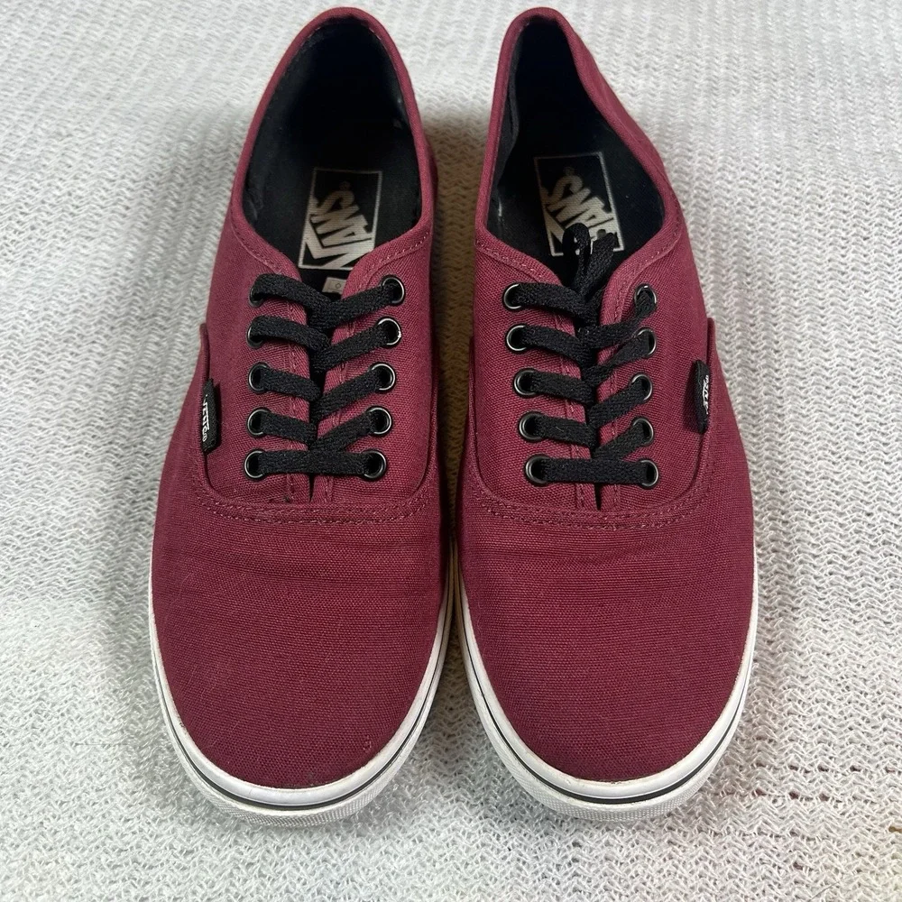 Vans footwear black laces