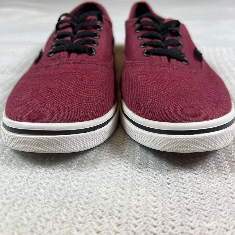 Vans features catching