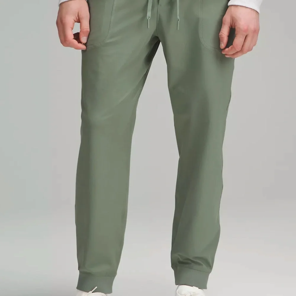 lululemon athletica drawcord inside pocket