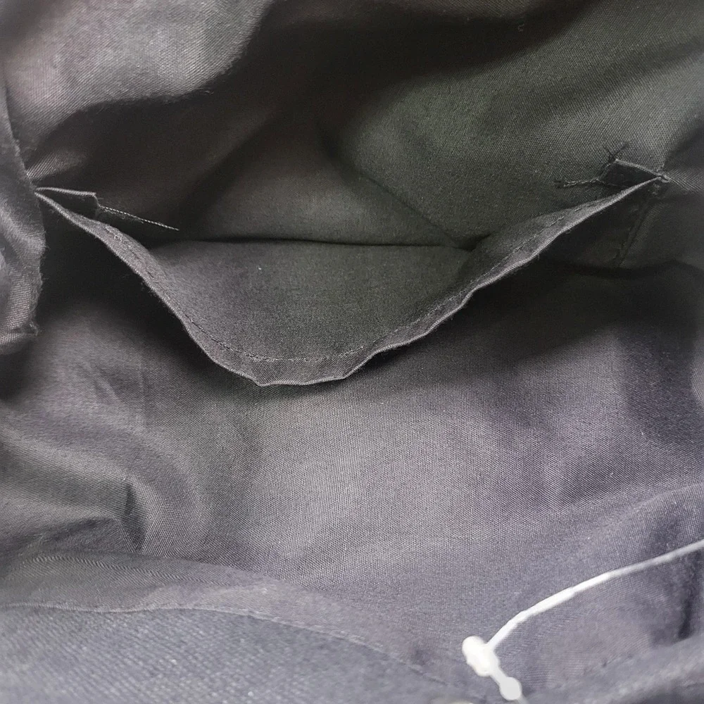 N/A woven medium