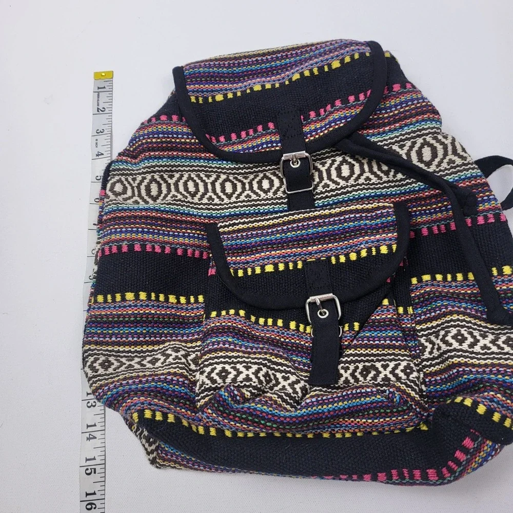 N/A woven medium
