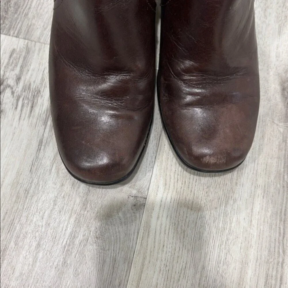Clarks brown chocolate