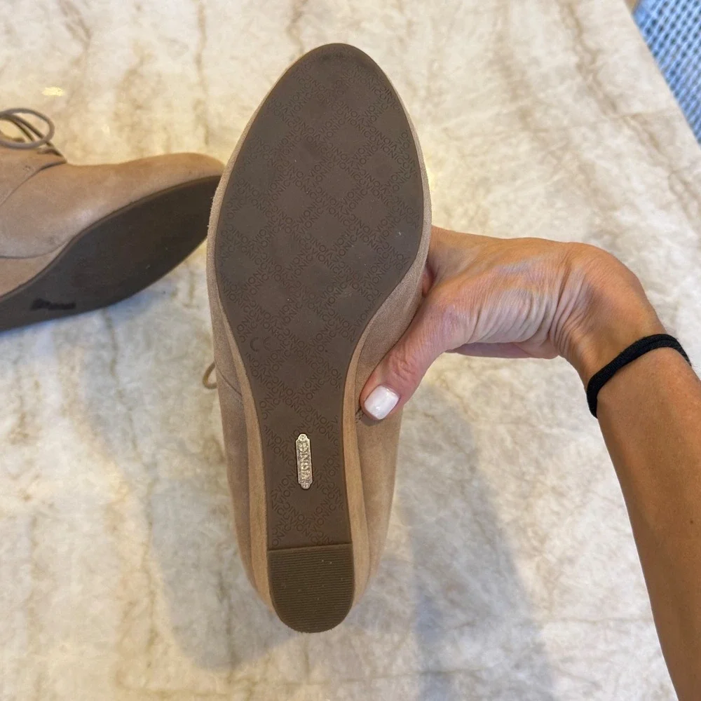 Vionic becca lace