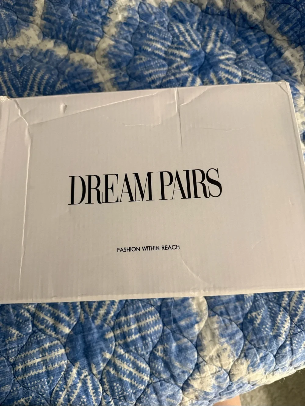 Dream Pairs vibrant hot