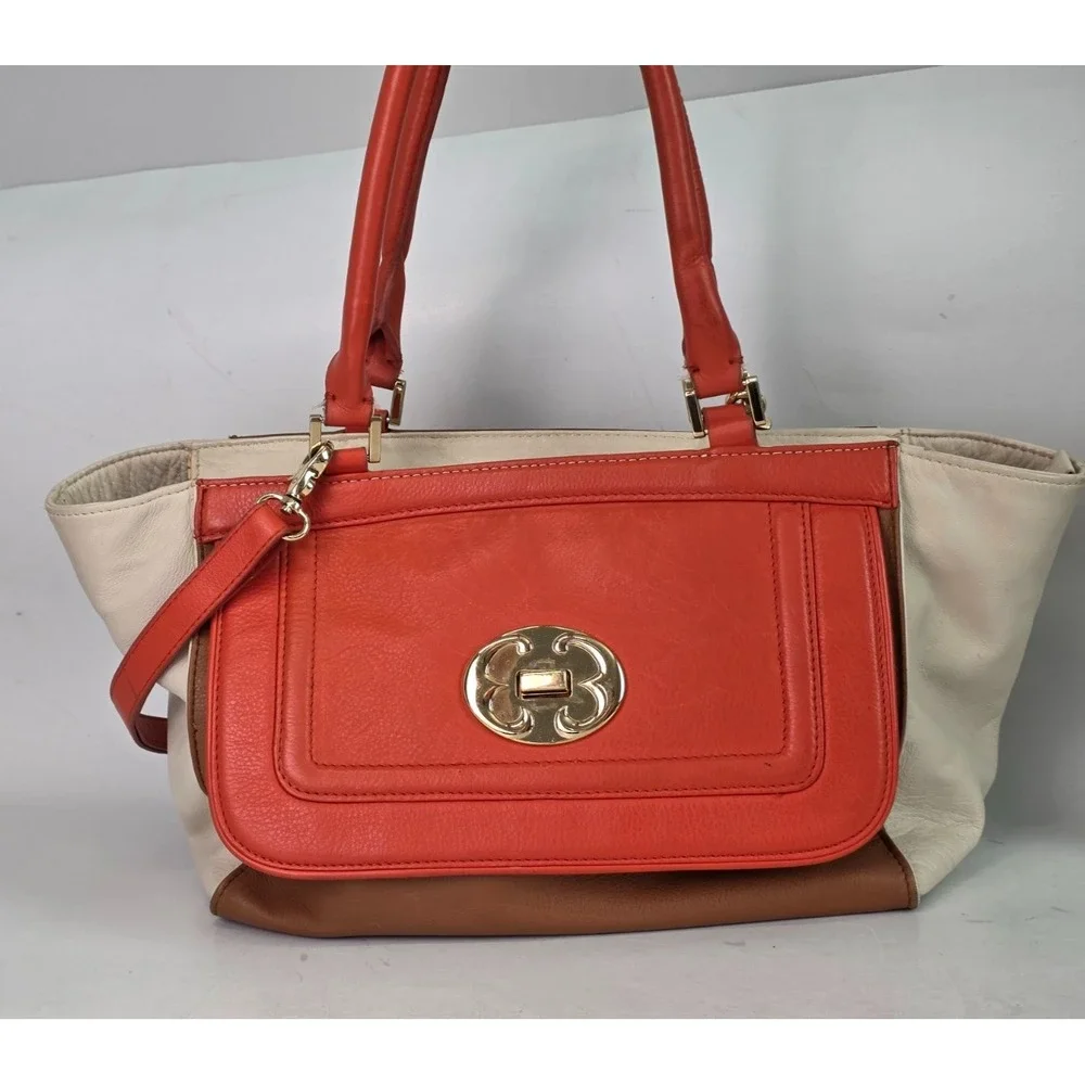 Emma Fox this item