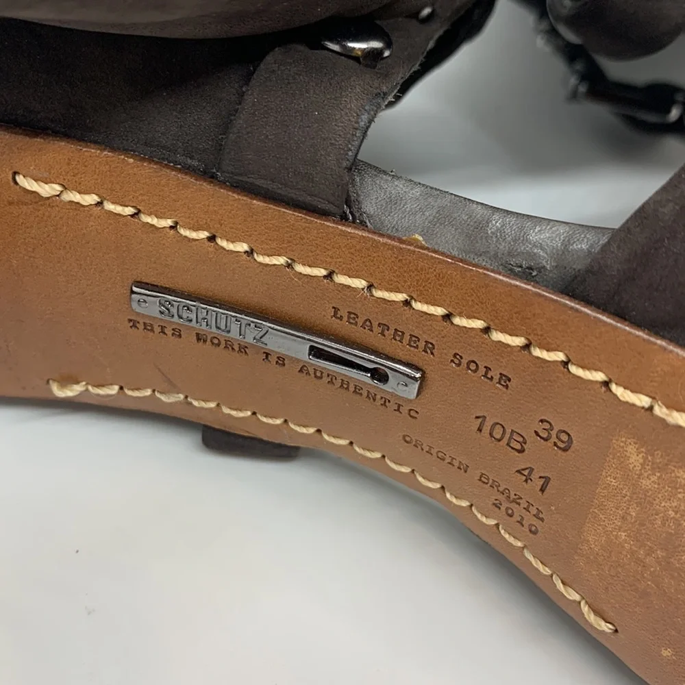 SCHUTZ *flawed open