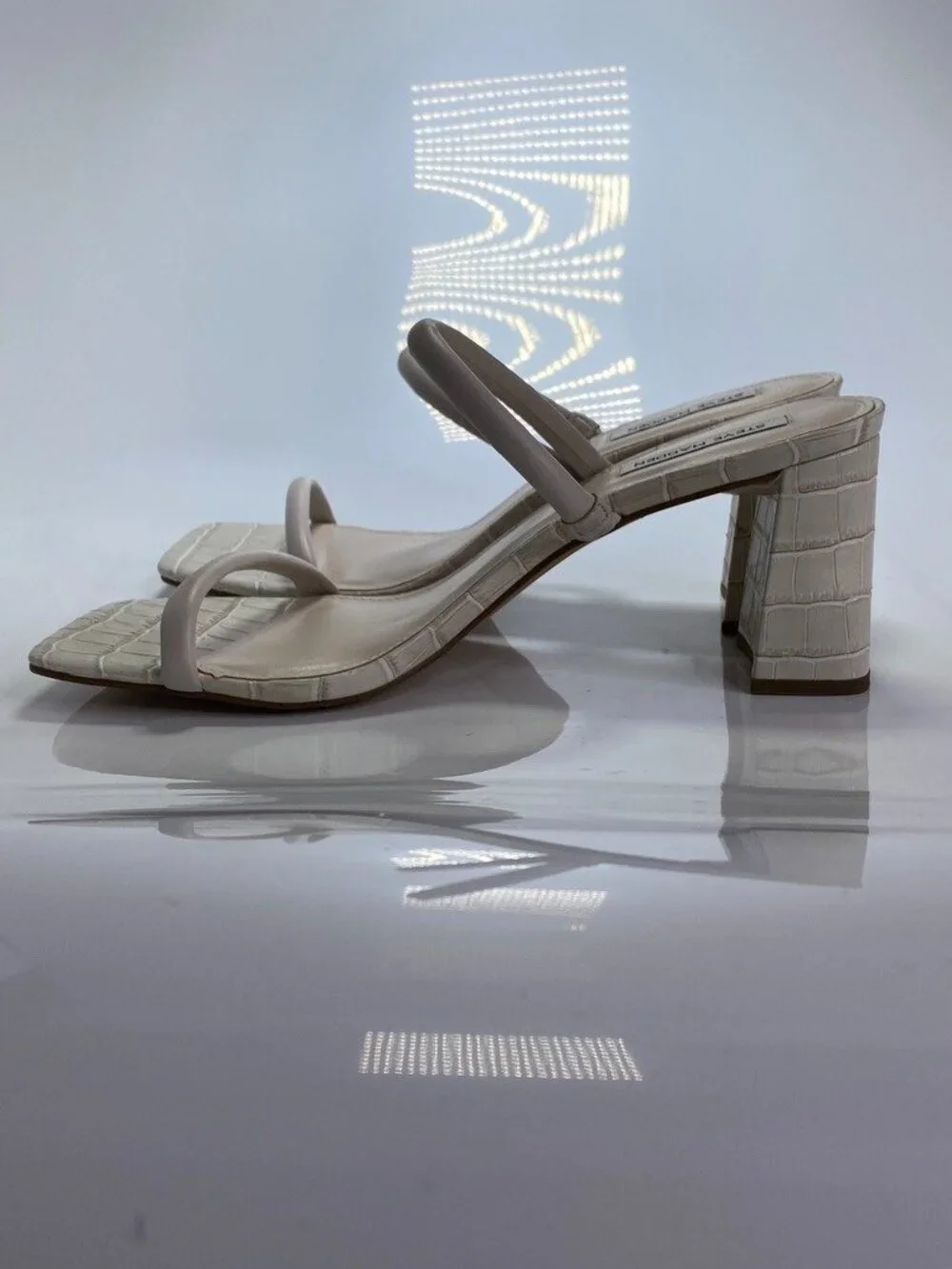 Steve Madden Women's Lilah Double Band White Croc Sandals Sz 10