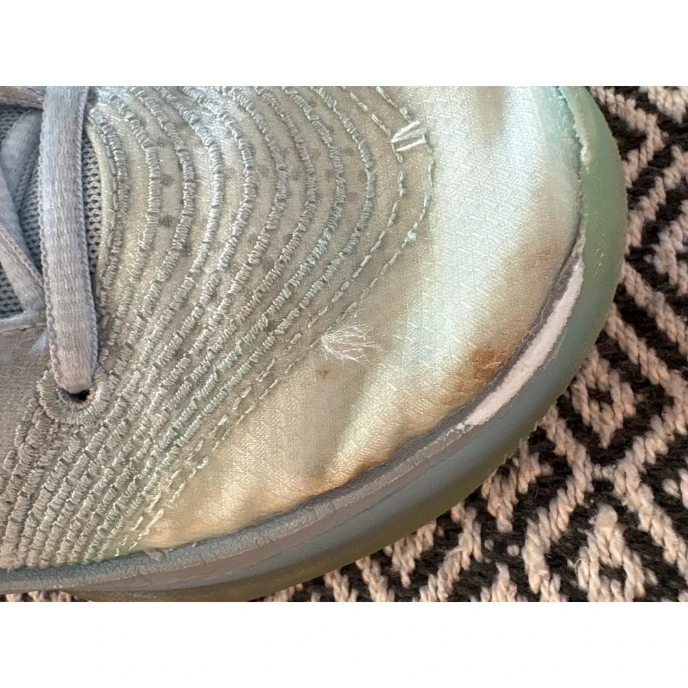 Nike sabrina magnetic