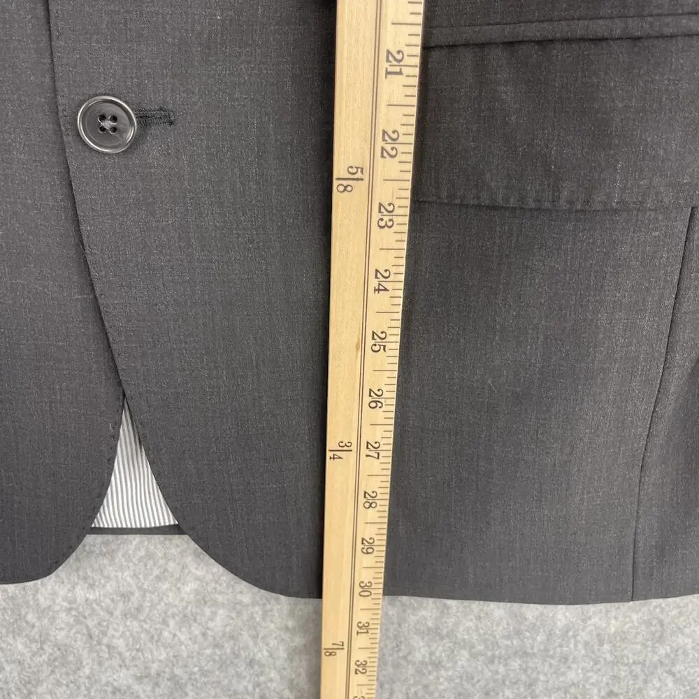 Brooks Brothers photos gray flaw