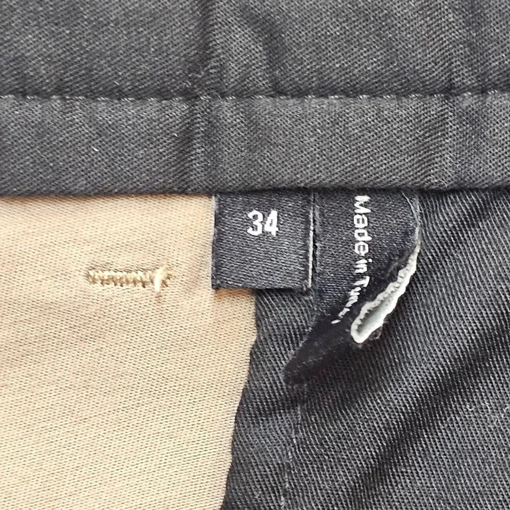 Theory Zaine Solid Twill Shorts 34