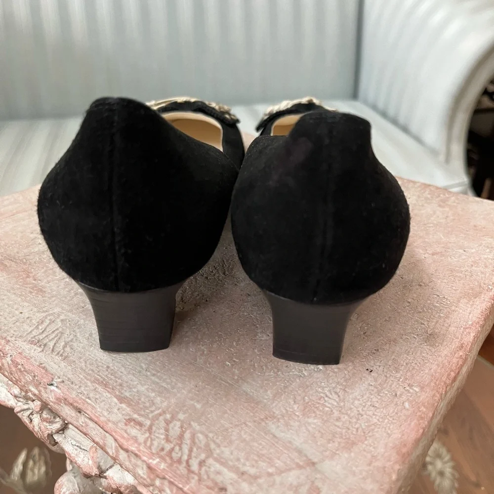 Salvatore Ferragamo Black Suede Low Heels with Bow and Ties - size 6 - EUC