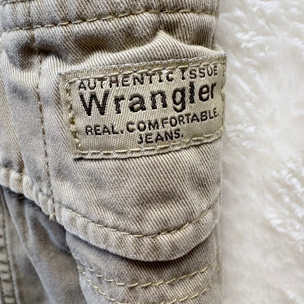 Wrangler classic cargo