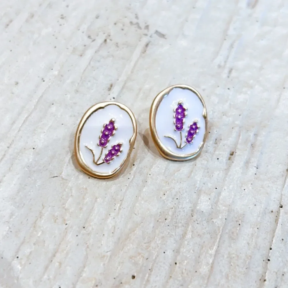Anthropologie lavender white