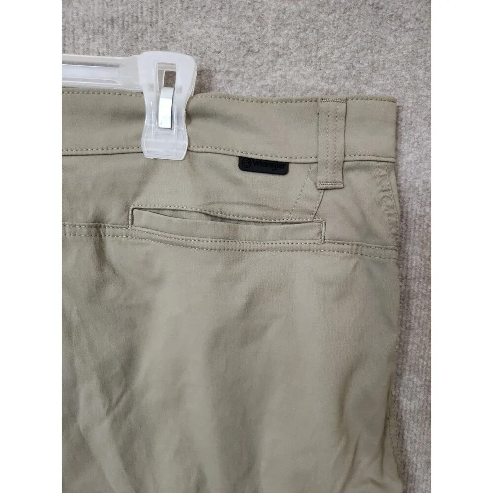 Wrangler ATG All Terrain Gear Shorts Mens 42 Tan Performance Utility Cargo NEW