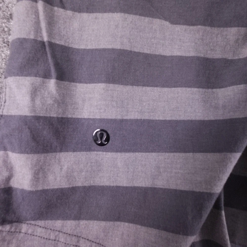 lululemon athletica product pair