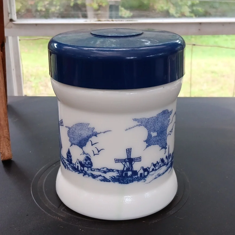 Vintage 1970s Holland Delft white blue milk glass opaline canister