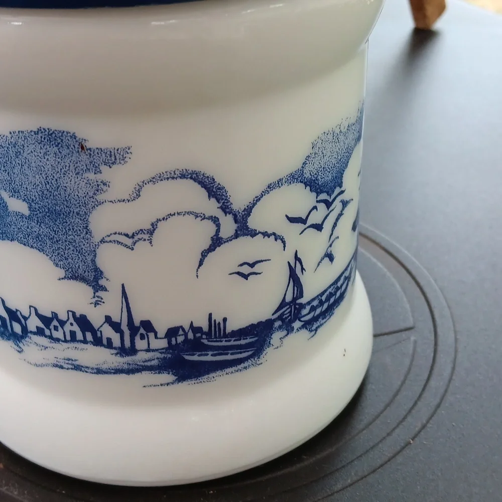 Vintage 1970s Holland Delft white blue milk glass opaline canister
