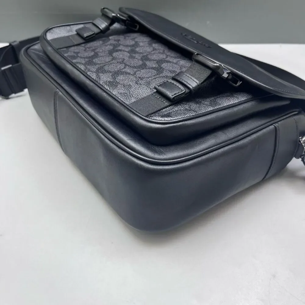 Coach brand color