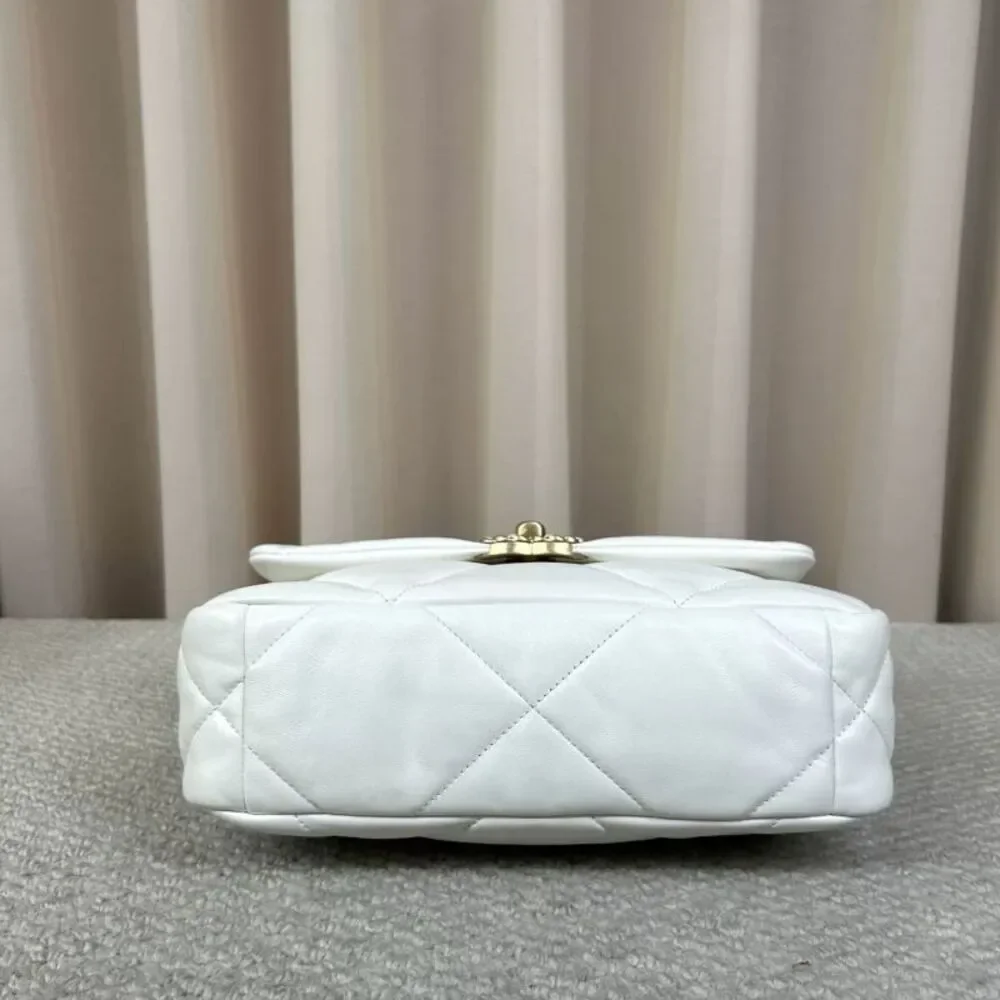 CHANEL brand color