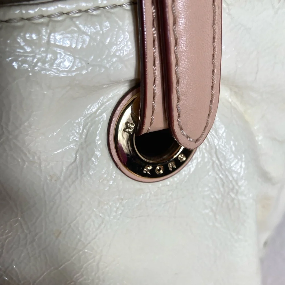 Michael Kors~Soft~Shiny~Cream~Leather~Tote Bag~Dual Adjustable Straps~Logo Charm