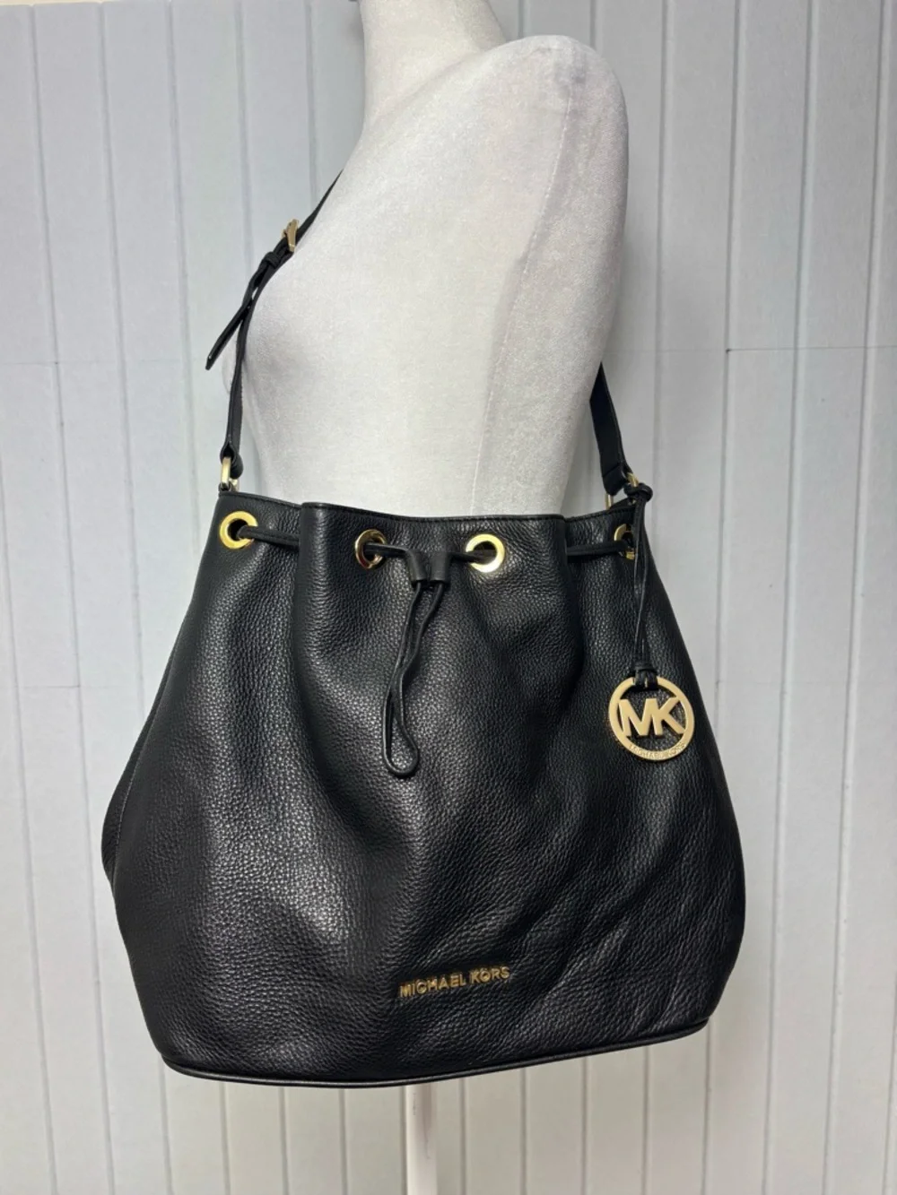 Michael Kors spacious pebbled