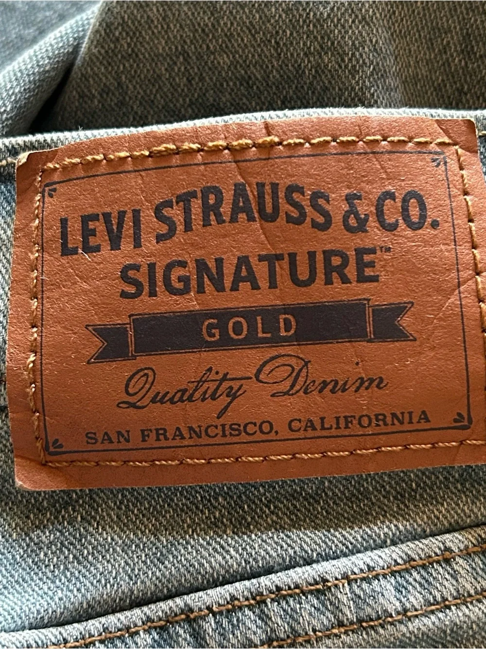 Signature by Levi Strauss wash medium