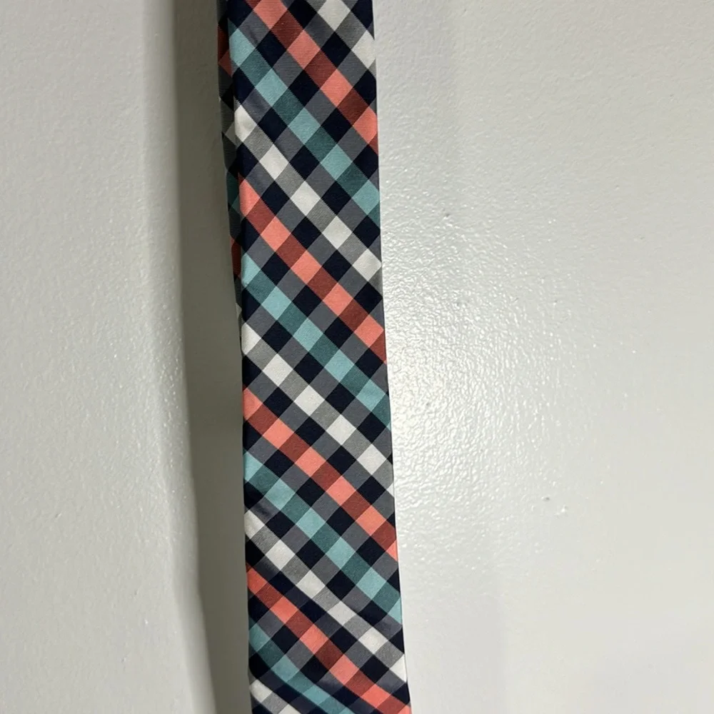 Express men tie