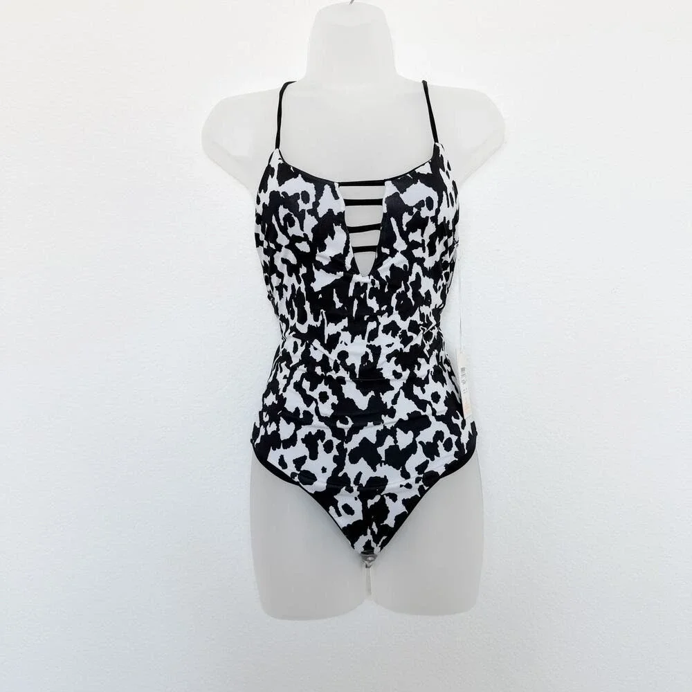Maaji reversible design